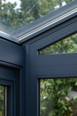 Moderne serre met glazen dak-Solarlux Nederland BV-aluminium serre,glazen serre,moderne serre,serre aanbouw,serre met glazen dak-Moderne serre met glazen dak en aluminium kozijnen-OBLY