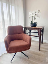 NIEUW LANDELIJK INTERIEUR MET KLEUR-'t Looiershuis-Woonkamer-OBLY