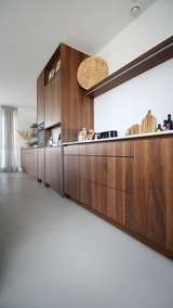 Oersterke microcement in gerenoveerde woning-Motion gietvloeren-Gietvloer,Microcement,rennovatie-Oersterke microcement in gerenoveerde woning-OBLY