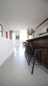 Oersterke microcement in gerenoveerde woning-Motion gietvloeren-Gietvloer,Microcement,rennovatie-Oersterke microcement in gerenoveerde woning-OBLY