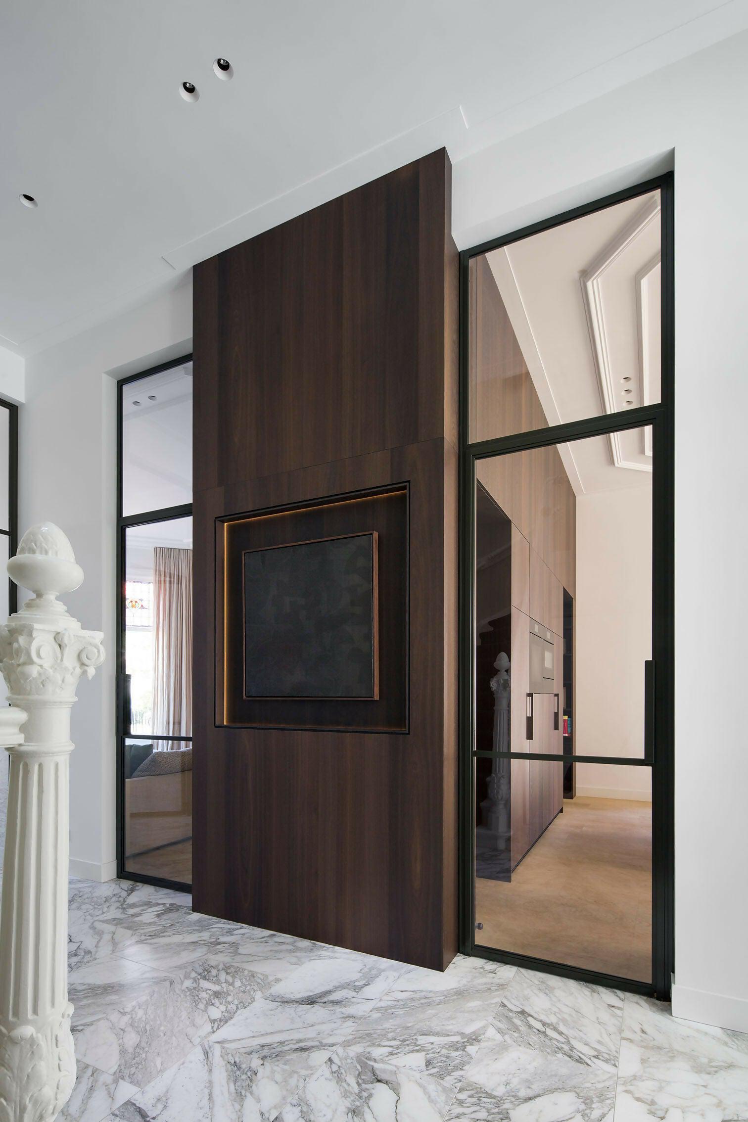 Prachtige Villa in Engelse Landschapsstijl-Studio Ruim-#designinterieur,engelse villa,klassieke villa renovatie,luxe villa interieur,modern klassiek interieur,monumentale woning,villa renovatie Haarlem- Prachtige Villa in Engelse Landschapsstijl | Herstel van Klassieke El-OBLY