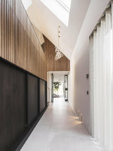 Prachtige nieuwbouw villa met hoogwaardige verlichting-OBLY-entree / hal / trap-prachtige-nieuwbouw-villa-met-hoogwaardige-verlichting-OBLY