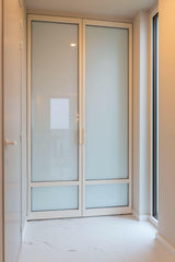 Renovatie en Uitbreiding Vrijstaande Villa-BVD TOTAALBOUW-luxe woning renovatie,moderne villa interieur,moderne villa renovatie,moderne woonkamer,open woonruimte,Renovatie,totaalrenovatie woning,villa renovatie-OBLY