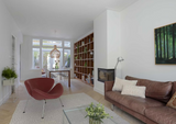Renovatie jaren ’30 woning in Santpoort-Noord met behoud van glas-in-lood-IJzersterk Interieurontwerp-glas in lood,Interieurontwerp,jaren 30 woning,renovatie Santpoort-Noord,woning verduurzamen-Renovatie jaren ’30 woning Santpoort-Noord | IJzersterk-OBLY
