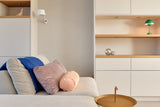Renovatie woonhuis in Rotterdam Hillegersberg-NMBR7-Hillegersberg,indelingsplan,Interieur inspiratie,Interieurontwerp,Keuken,leefruimte,Lichtplan,Maatwerk interieur,materialisatie,moderne woning,opbergruimte,projectbegeleiding,renovatie woonhuis,Rotterdam,totaalontwerp,Woningrenovatie,Woonkamer-Renovatie woonhuis Rotterdam Hillegersberg | NMBR7-OBLY