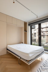 Rustig maatwerk interieur met licht eikenhout-Witteveen interieur architecten-badkamermeubel maatwerk,eikenhouten kasten,garderobekast op maat,licht interieur ontwerp,moderne opbergoplossingen,slaapkamerkasten,thuiswerkplek op maat,tv meubel op maat-Maatwerk Interieur met Licht Eikenhout en Slimme Opbergruimte-OBLY