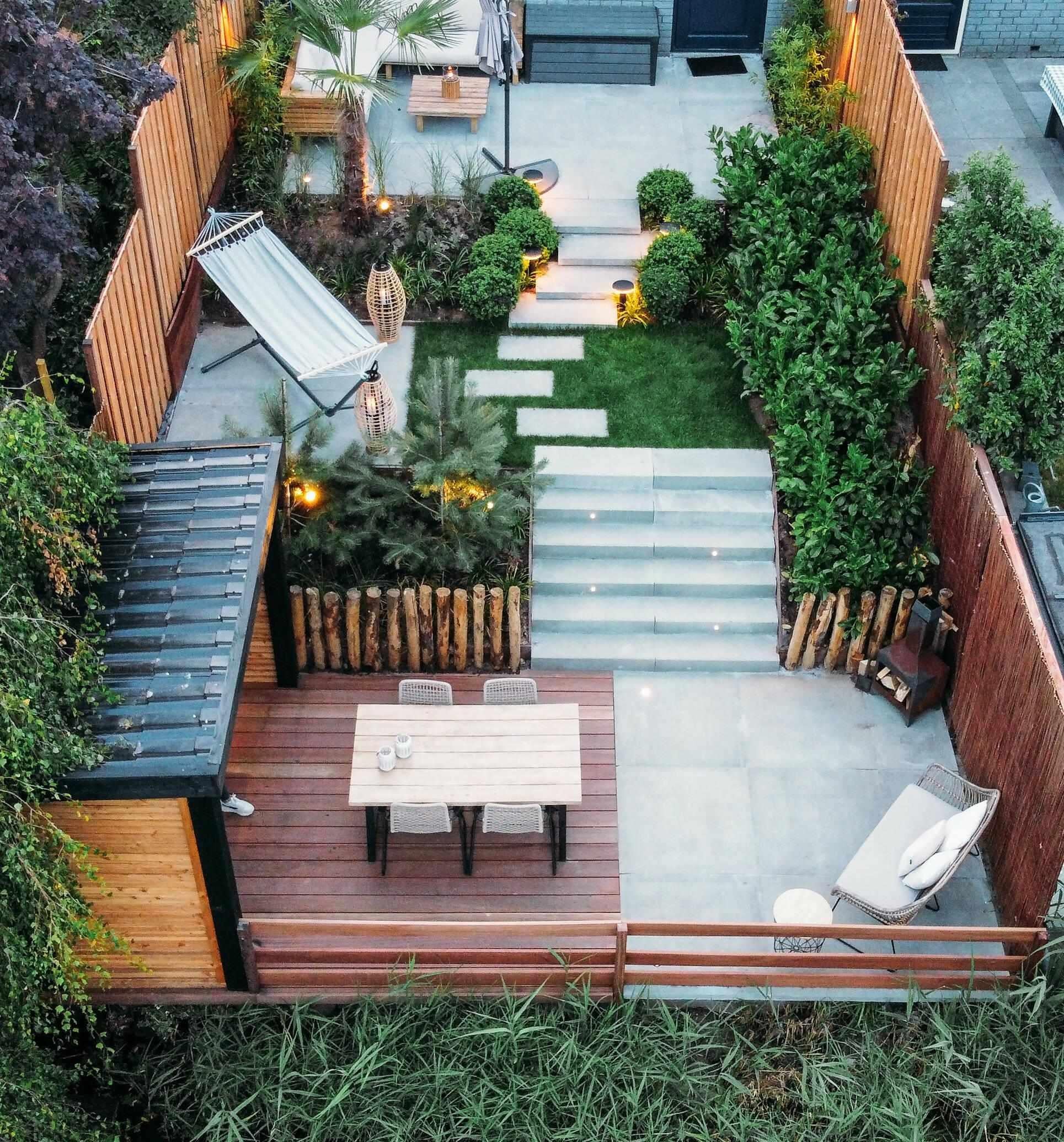 Ruyg Tuin inspiratie-Ruyg tuinen-groenebuitenruimte,houtenvlonder,luxeachtertuin,maatwerkoverkapping,Overkapping,stadstuinontwerp,Tuin,tuinarchitectuur,Tuinontwerp-OBLY