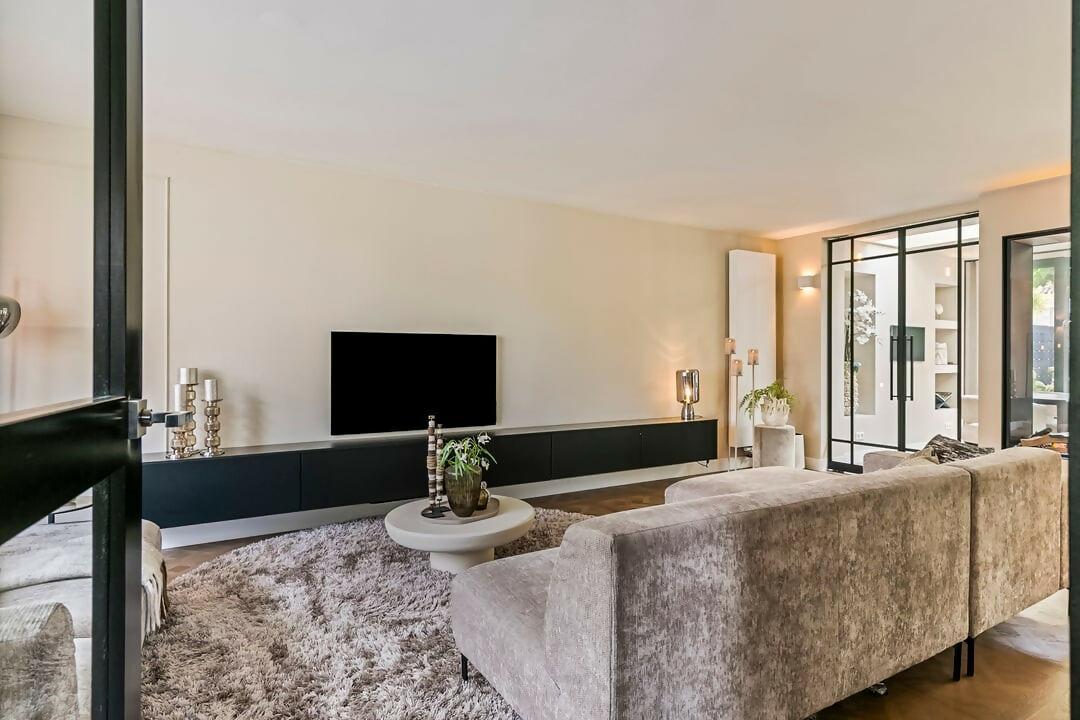 STIJLVOL CHIC HUISJE-'t Looiershuis-keuken,moderne woonkamer,stijlvolle keuken,vakantiewoning interieur,wonen Walcheren-Stijlvol Vakantiehuis op Walcheren door Esther van Ouwerkerk-OBLY