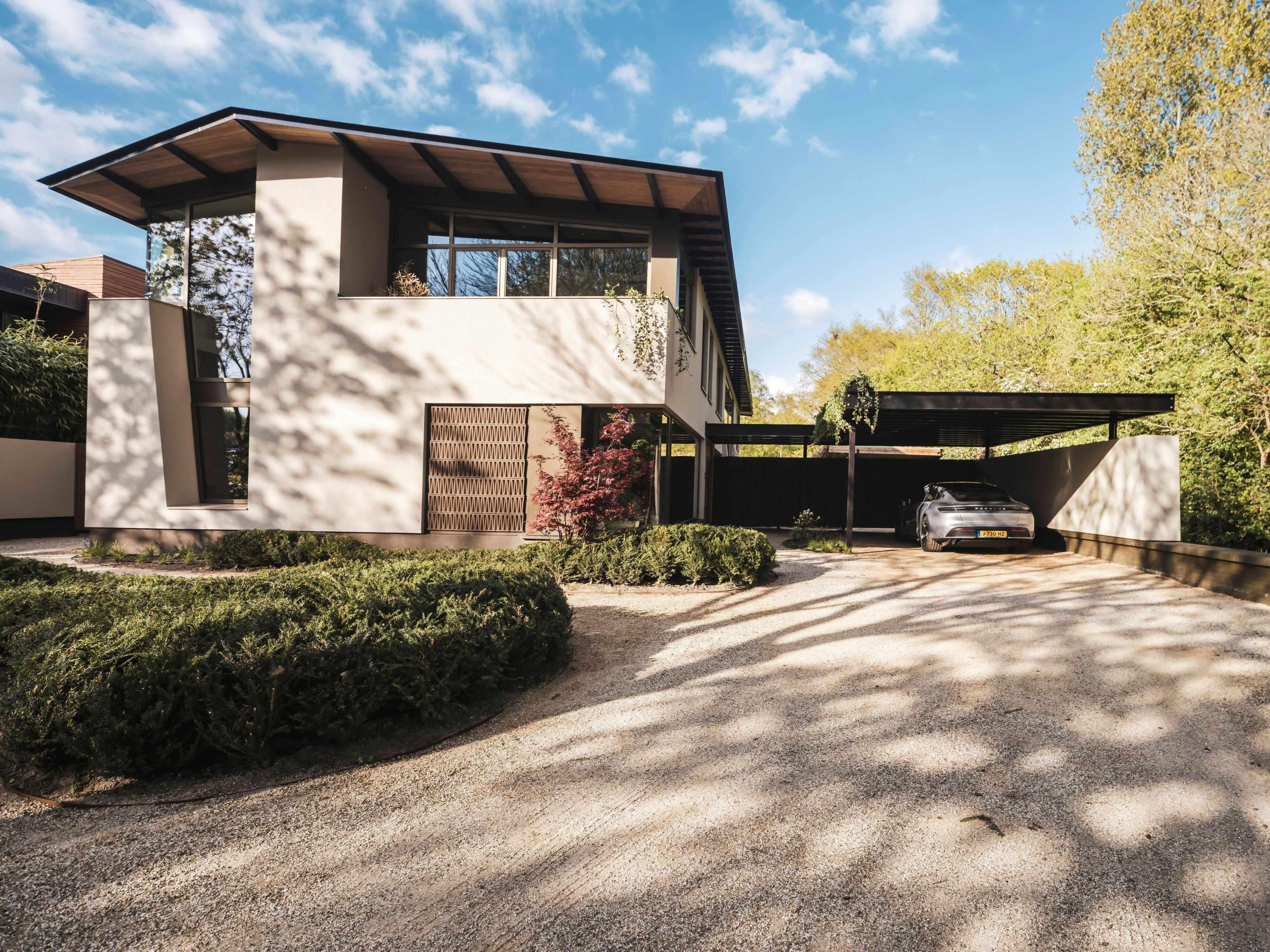 Stijlvolle villa met adembenemende looks-Jeroen de Nijs BNI-architectuur en interieur,design villa,moderne villa,open leefruimte,Woonkamer,woonkamer inspiratie-Stijlvolle villa met adembenemende looks-OBLY