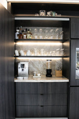 Totaalproject keukenontwerp-ELKE SPECK INTERIEURONTWERP-Boerderij,Keuken-Groots in alle opzichten, contrastrijk in materiaal, maar ingetogen en-OBLY