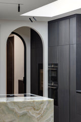 Totaalrenovatie grote jaren ’30 woning-Studio Twentyfour-woonkamer-Totaalrenovatie Jaren ’30 Woning in Amsterdam | Studio Twentyfour-OBLY