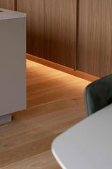 Totaalverbouwing met warm notenfineer-ELKE SPECK INTERIEURONTWERP-Keuken-Totaalverbouwing met warm notenfineer-OBLY