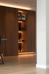 Totaalverbouwing met warm notenfineer-ELKE SPECK INTERIEURONTWERP-Keuken-Totaalverbouwing met warm notenfineer-OBLY