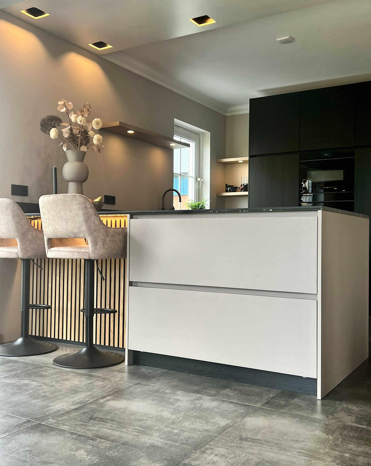 U-vorm keuken-MICK MATCH-Functionele keuken,Interieur,keuken,Keukeneiland,Sfeerverlichting,U-vorm keuken-U-vorm keuken-OBLY