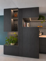 Uitbouw met maatwerk keuken en roomdivider-Joolsdesign-Aanbouw,Interieurontwerp,Keuken inspiratie,Lichtplan,Maatwerk kast,maatwerk keuken,moderne keuken,open keuken,roomdivider,TV meubel,uitbouw woning,woonkamer inspiratie-Uitbouw met maatwerk keuken en roomdivider | Joolsdesign-OBLY
