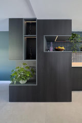 Uitbouw met maatwerk keuken en roomdivider-Joolsdesign-Aanbouw,Interieurontwerp,Keuken inspiratie,Lichtplan,Maatwerk kast,maatwerk keuken,moderne keuken,open keuken,roomdivider,TV meubel,uitbouw woning,woonkamer inspiratie-Uitbouw met maatwerk keuken en roomdivider | Joolsdesign-OBLY