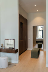 Van Kantoor naar Herenhuis-In je sas interieur-badkamer,herenhuis,keuken,woonkamer-Herenhuis Transformatie in Den Haag – Tijdloos Familiehuis-OBLY