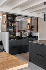 Verbouwing boerderij Etten-Leur-Studio Thirty Two-Woonkamer-Luxe maatwerk keuken en woonkamer met marmer-OBLY