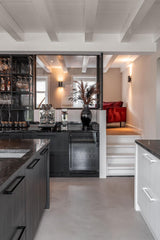 Verbouwing boerderij Etten-Leur-Studio Thirty Two-Woonkamer-Luxe maatwerk keuken en woonkamer met marmer-OBLY