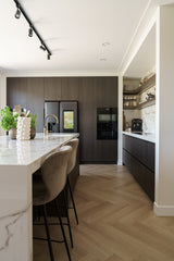 Warm en tijdloos interieur voor een nieuwbouwwoning-Angela Dam-compleet interieur,klassieke elementen,kleur- en materiaaladvies,modern interieur,moderne lijnen,nieuwbouw,nieuwbouwwoning,tijdloos interieur,totaalinterieur-Warm en tijdloos interieur voor een nieuwbouwwoning-OBLY