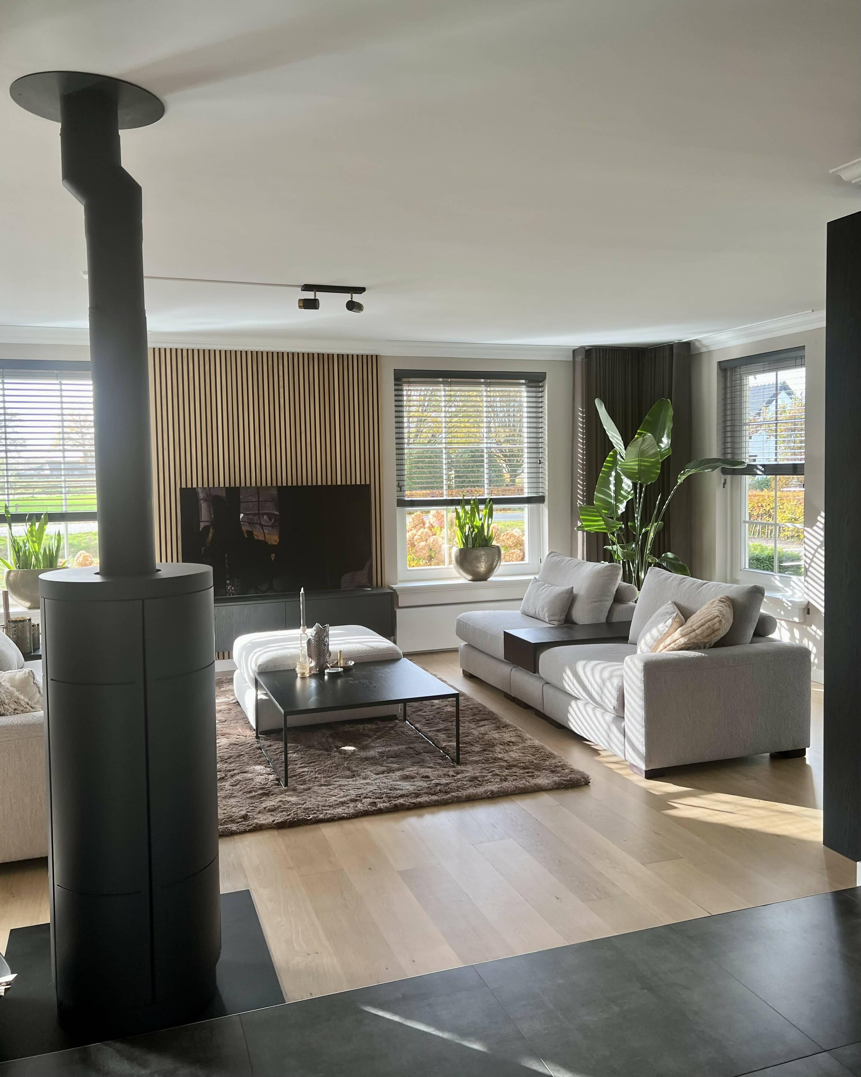 Warm interieurontwerp met openhaard-MICK MATCH-Gezellige woonkamer,Interieur,Open haard,Sfeervol interieur,Woonkamer-Warm interieurontwerp met openhaard-OBLY
