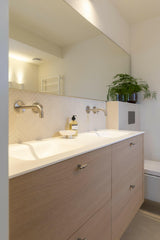 luxe compacte badkamer-Jessica Kuhne-Badkamer-Stijlvolle en functionele luxe compacte badkameroplossing-OBLY