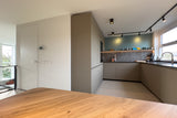 Split-level woning met maatwerk interieur
