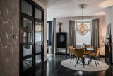 zwarte maatwerk keuken in klassieke woningrenovatie-Studio Thirty Two-blauwe-keuken,Exterieur,Interieur,interieur-renovatie,keuken-renovatie,maatwerk-interieur,maatwerk-keuken,modern-interieur,moderne-keuken,open-leefruimte,woning-verbouwing,woonkamer-renovatie-Interieurontwerp woning | Tijdloos en warm maatwerk-OBLY