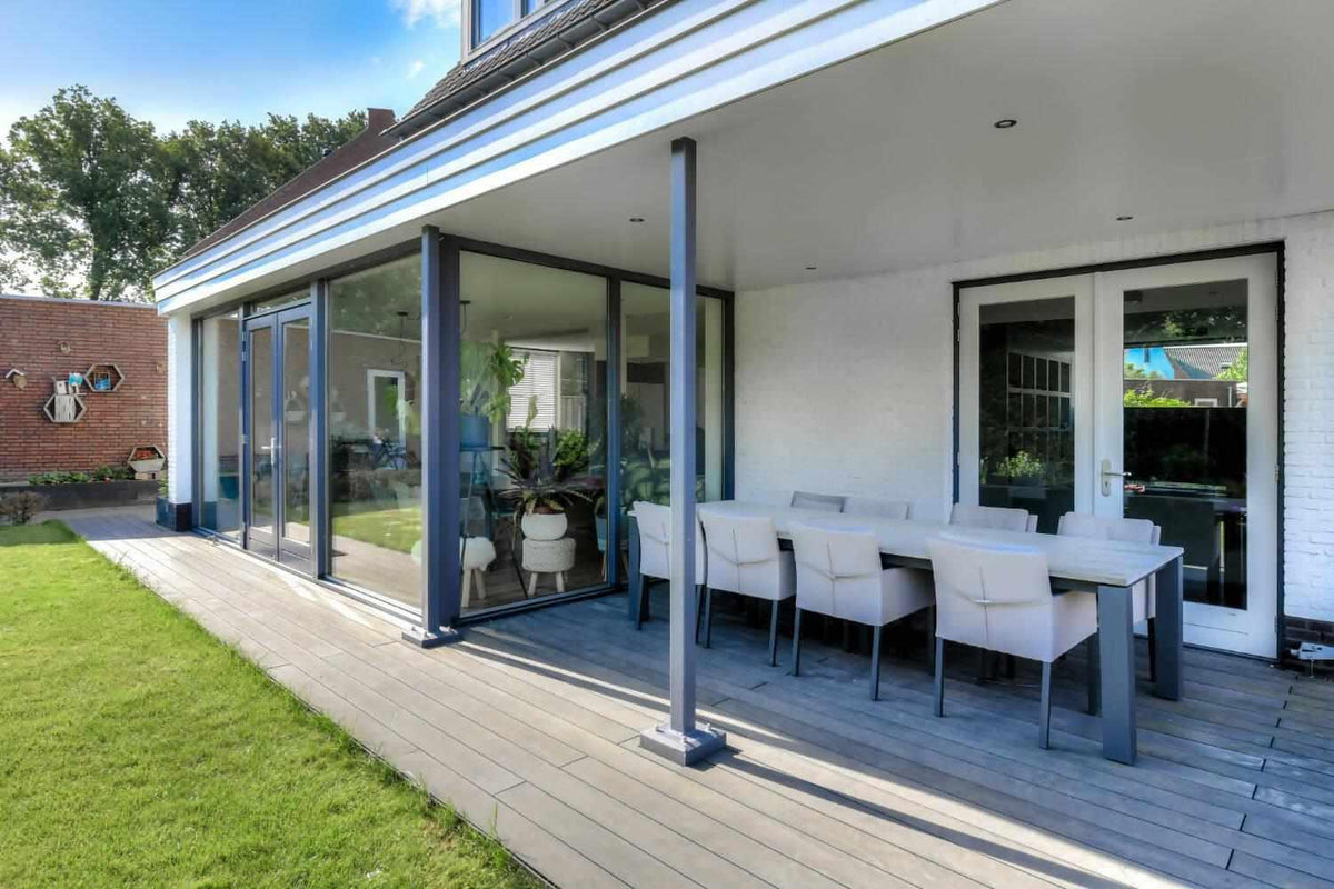 Aanbouw met eethoek en veranda-lab-R architectenbureau-Eetkamer,eetkamer interieur,eetkamer met tuinzicht,eetkamer ontwerp,open eetkamer-OBLY
