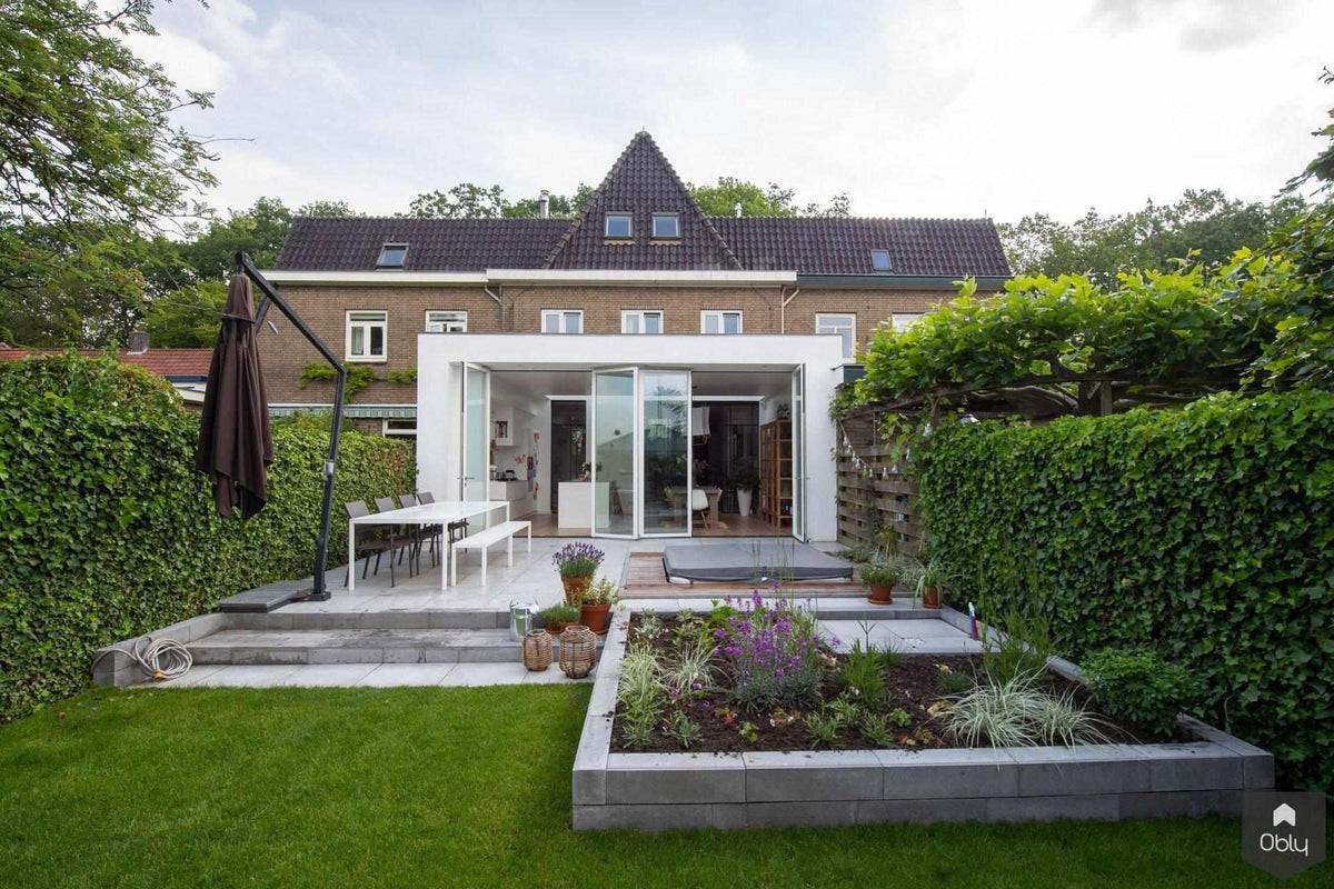 Aanbouw voor keuken en eetkamer-De Goede Bouw-Aanbouw,aanbouw keuken,alle,keuken uitbreiding,lichtstraat aanbouw,moderne aanbouw,stalen deuren,uitbouw woning-OBLY