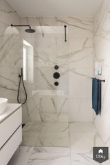 Badkamer met waterbestendig behang-Ijzersterk Interieurontwerp-alle,Badkamer-OBLY