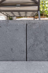 Belgisch Hardsteen Grijs Geschuurd-Van den Heuvel & Van Duuren-Tuin-OBLY