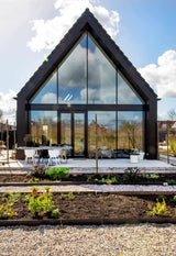Betonvloer in eclectische nieuwbouwwoning-Willem Designvloeren B.V.-Woonkamer-Gevlinderde woonbetonvloer nieuwbouwwoning-OBLY