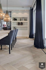 Eigentijds visgraatmotief groot formaat met traditionele bies-NOBEL Flooring-alle,Woonkamer-OBLY