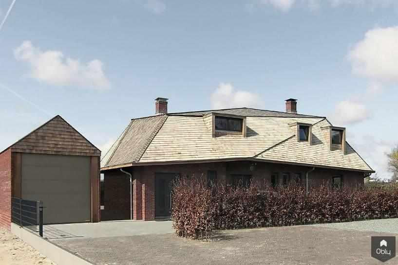 Eigentijdse doch landelijke villa aan het water-derksen|windt architecten-alle,baksteen architectuur,cedar shingles,Exterieur vrijstaand,landelijk modern,rieten uitstraling,villa aan het water,Vrijstaand,vrijstaande woning-Eigentijdse doch landelijke villa aan het water | OBLY.com-OBLY