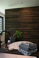 Exclusieve badkamer met hout twist-NIRA | designing interior life-badkamer,Houten wand,Inloopdouche,Interieur-Exclusieve badkamer met hout twist-OBLY