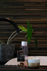 Exclusieve badkamer met hout twist-OBLY-badkamer-Exclusieve badkamer met hout twist-OBLY
