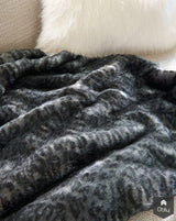 Faux fur collectie Husky - Zinc Textile-The Romo Group Nederland-alle,Woonkamer-OBLY