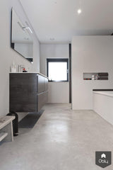 Gevlinderde woonbeton vloer-Willem Designvloeren B.V.-alle,gevlinderde woonbeton vloer,industriële betonvloer design,moderne betonvloer interieur,naadloze betonvloer woning,strakke woonbeton vloer,Woonkamer-OBLY