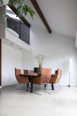 Gevlinderde woonbeton vloer in gerenoveerde woning-Obly-2-alle,Entree Hal Trap,Keuken,Woonkamer-Gevlinderde woonbeton vloer in gerenoveerde woning-OBLY