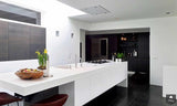 Greeploos wit kookeiland met corian blad-Keukenarchitectuur Midden Brabant-alle,Keuken-OBLY