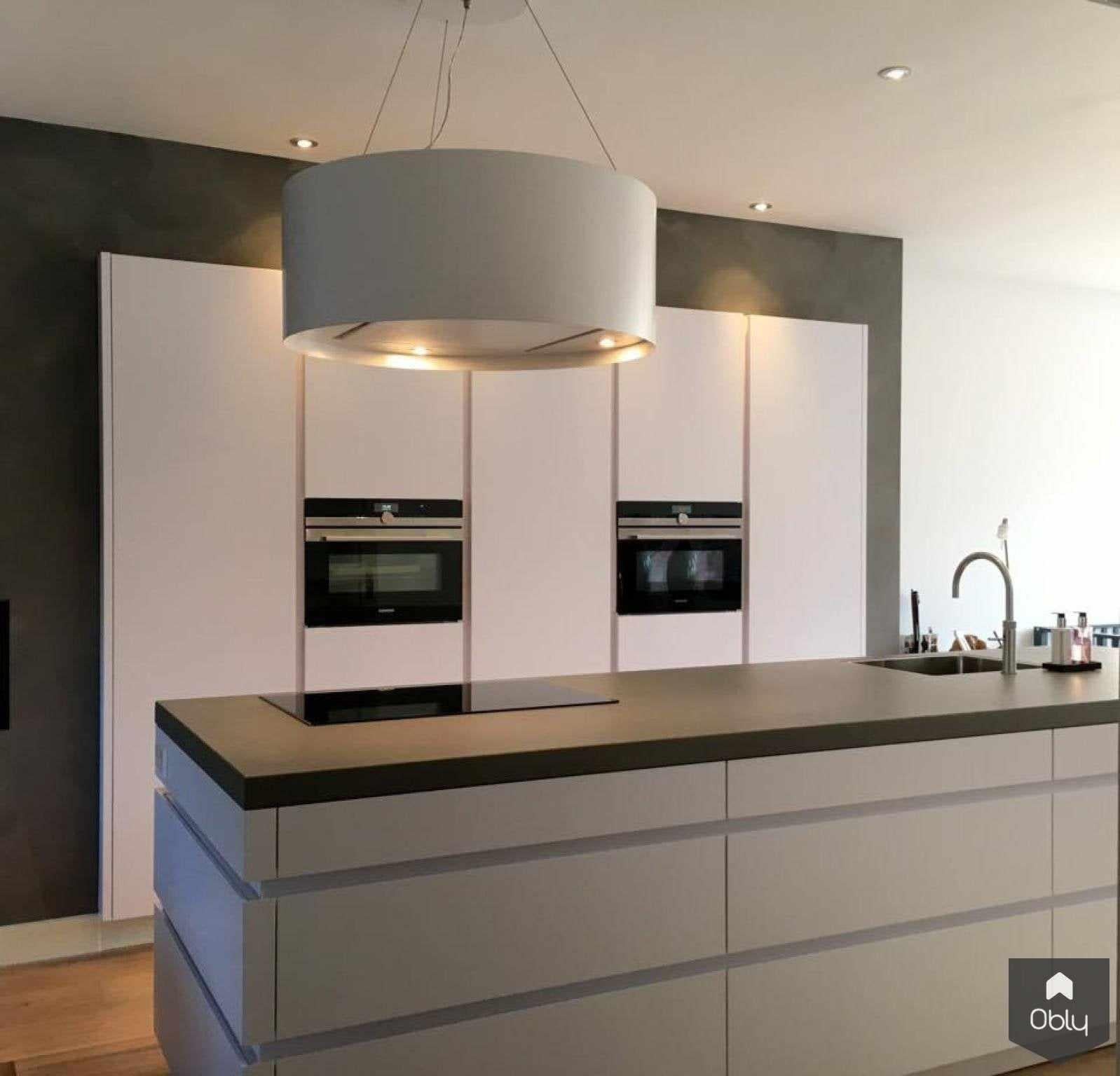 Greeploze LEICHT keuken met betonnen aanrechtblad-Wildhagen Design Keukens-alle,betonnen werkblad,design keuken,Keuken,lichte keuken,luxe keuken inspiratie,minimalistische keuken,moderne leefkeuken,Quooker Fusion,Wave afzuiging-OBLY