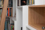 Hoge eiken fineer boekenkast-Berka Interieurbouw en Meubelmakerij-alle,Entree hal trap-OBLY