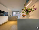 Hoogglans grijze keuken met Corian werkblad-Keukenarchitectuur Midden Brabant-alle,Keuken-OBLY