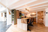 Houten hoge vakkenkast-Hout en Vorm-Woonkamer-Hoge houten vakkenkast-OBLY