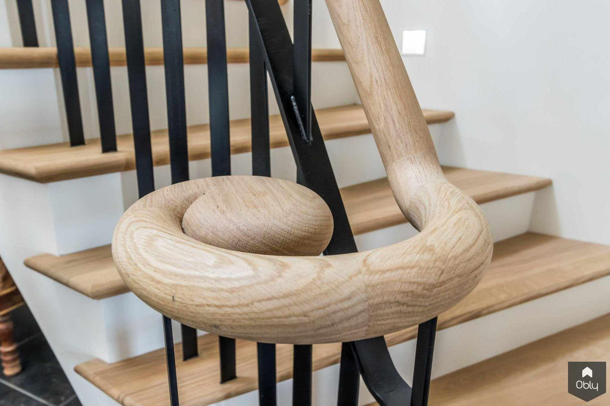 Houten trappen met gedraaid stalen hekwerk-Van Bruchem Staircases-alle,Entree hal trap-OBLY