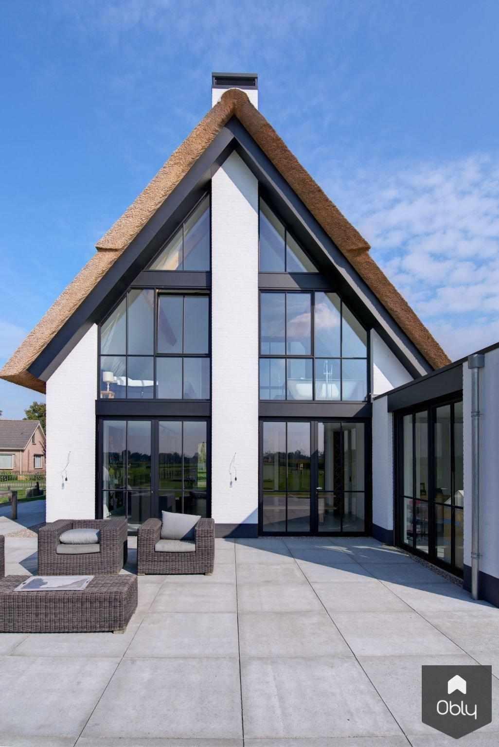 Interieurontwerp Luxe Villa-Dosis Keuken & Interieur-alle,design keuken,exclusief interieur,hoge raampartijen,Keuken,luxe villa interieur,luxe woonkeuken,minimalistisch wonen,moderne villa,open leefruimte-OBLY
