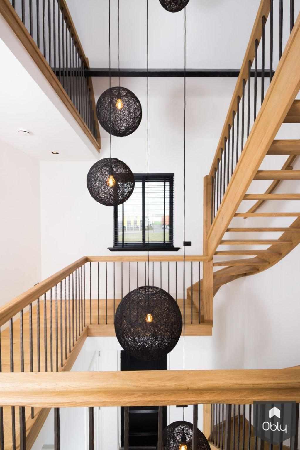 Interieurontwerp | nieuwbouwwoning trappenhuis-Marieke de Jong Interieurarchitectuur-alle,design trap,Entree hal trap,moderne entreehal,nieuwbouwwoning trap,stijlvolle hal interieur,trap inspiratie,vide woning-OBLY
