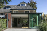 Jaren '30 woning met moderne glazen uitbouw-Nest-GlazenUitbouw,ModerneArchitectuur,OpenLeefruimte,VeelLichtinval,Woonkamer-Jaren '30 woning met moderne glazen uitbouw-OBLY