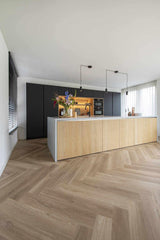 Keuken met mat zwarte hoge kastenwand-Ergoform-alle,Keuken,Woonkamer- Keuken met mat zwarte hoge kastenwand -OBLY